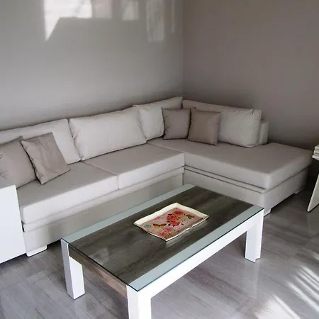 Outstanding 2 Bed Home B 2 -3 In 5 Star Community Overlooking The Pool 아파트 *